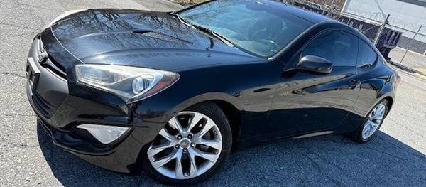Hyundai Genesis Coupe 2014 2.0T 2dr Coupe (2.0L 4cyl Turbo 8A)