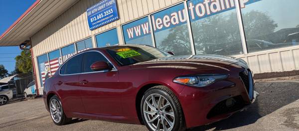 Alfa Romeo Giulia 2017 4dr Sedan AWD (2.0L 4cyl Turbo 8A)