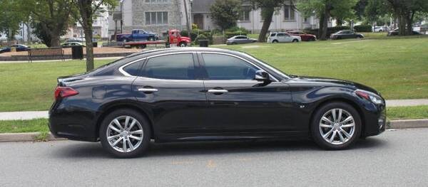 INFINITI Q70 2017 4dr Sedan (3.7L 6cyl 7A)