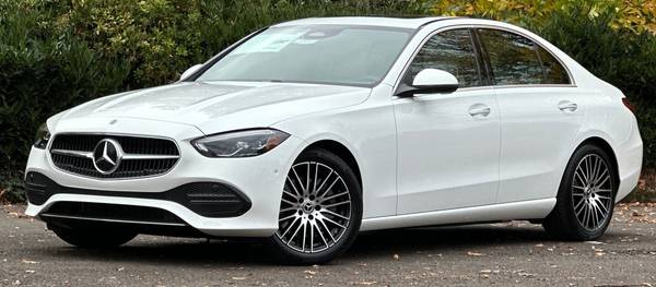 Mercedes-Benz C-Class 2025 C 300 4MATIC 4dr Sedan AWD (2.0L 4cyl Turbo gas/electric mild hybrid 9A)