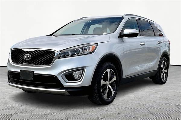 The 2016 Kia Sorento The 2016 Kia Sorento