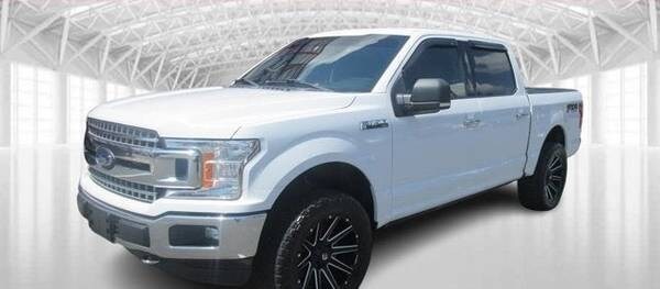 Ford F-150 2018 XLT 4dr SuperCrew 4WD 5.5 ft. SB (3.3L 6cyl 6A)