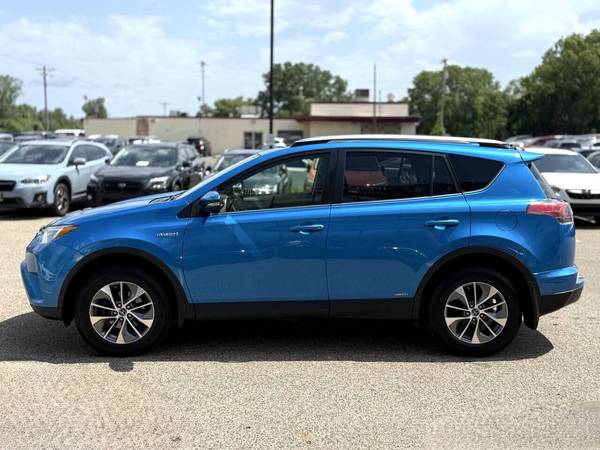 The 2018 Toyota RAV4 Hybrid The 2018 Toyota RAV4 Hybrid