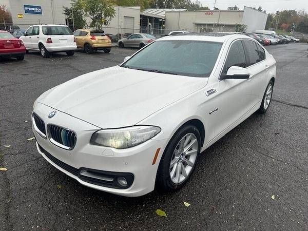 The 2015 BMW 5 Series The 2015 BMW 5 Series