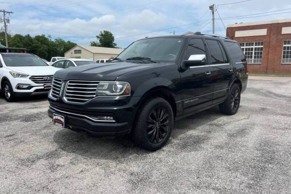 The 2015 Lincoln Navigator The 2015 Lincoln Navigator