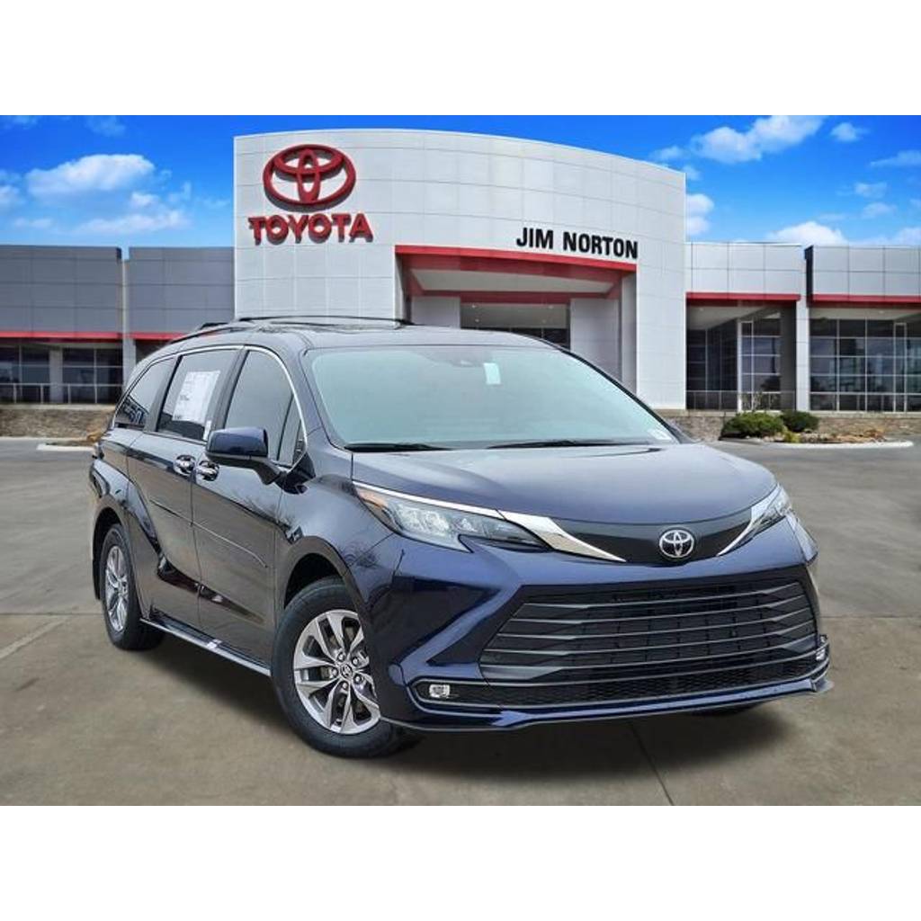 2020 Toyota Sienna SE 8-Passenger for Sale Near Me | Edmunds