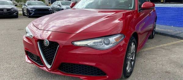 Alfa Romeo Giulia 2019 4dr Sedan AWD (2.0L 4cyl Turbo 8A)