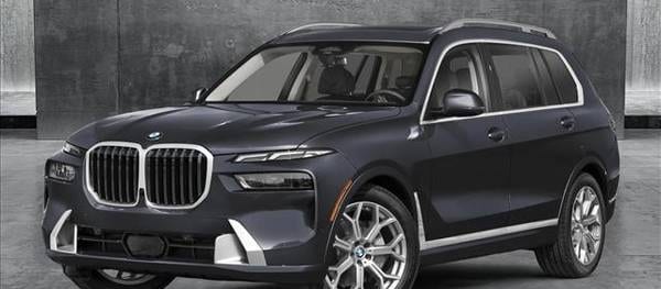 BMW X7 2026 M60i 4dr SUV AWD (4.4L 8cyl Turbo gas/electric mild hybrid 8A)