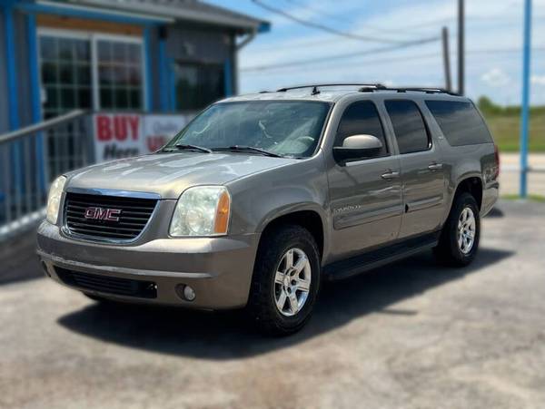 The 2007 GMC Yukon XL The 2007 GMC Yukon XL