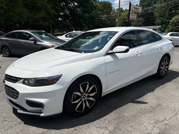 The 2018 Chevrolet Malibu The 2018 Chevrolet Malibu