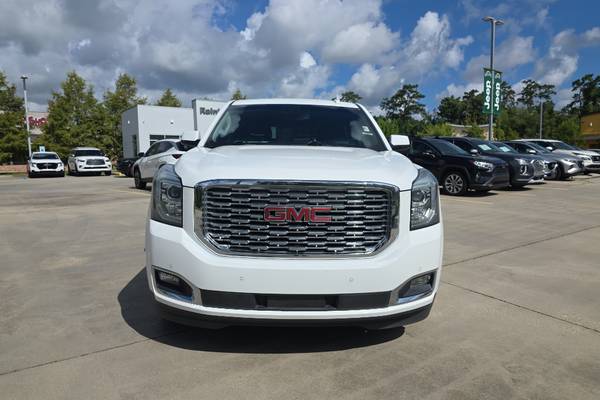 The 2018 GMC Yukon The 2018 GMC Yukon