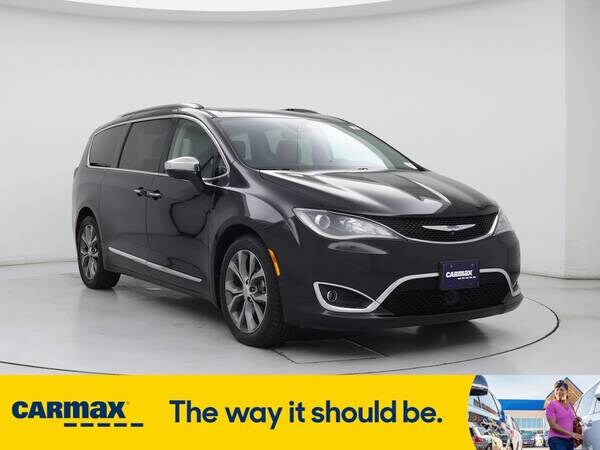 The 2018 Chrysler Pacifica The 2018 Chrysler Pacifica