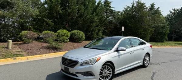 Hyundai Sonata 2015 Limited PZEV 4dr Sedan (2.4L 4cyl 6A)