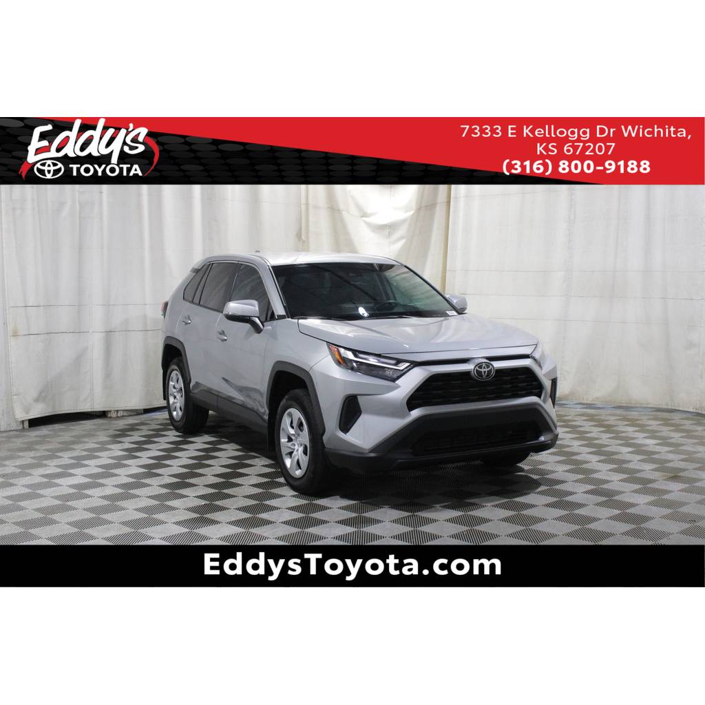 Used 2018 Toyota RAV4 for Sale in Bakersfield, CA | Edmunds