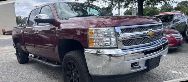 Chevrolet Silverado 1500 2013 LT 4dr Crew Cab 4WD 5.8 ft. SB (4.8L 8cyl 4A)