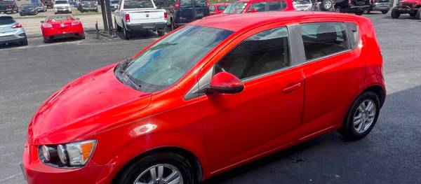 Chevrolet Sonic 2012 LT 4dr Hatchback (1.8L 4cyl 6A)