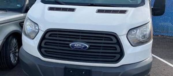 Ford Transit Van 2017 150 Low Roof w/130" WB, 60/40 Passenger Side Door 3dr Cargo Van (3.7L 6cyl 6A)