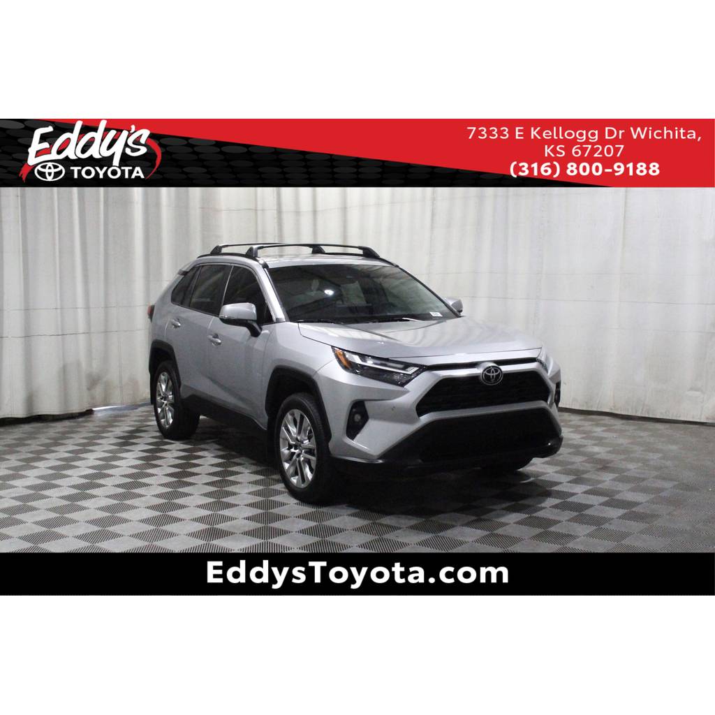 Used 2019 Toyota RAV4 for Sale in Cedar Rapids, IA | Edmunds