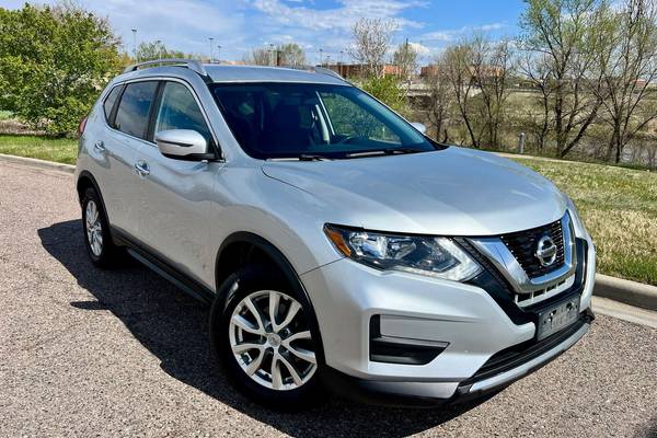 The 2017 Nissan Rogue The 2017 Nissan Rogue
