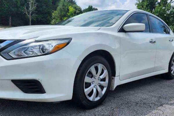 The 2018 Nissan Altima The 2018 Nissan Altima