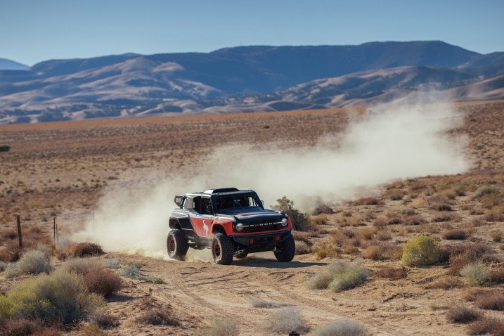 2023 Ford Bronco DR Has a 5.0L V8 Coyote Motor | Edmunds