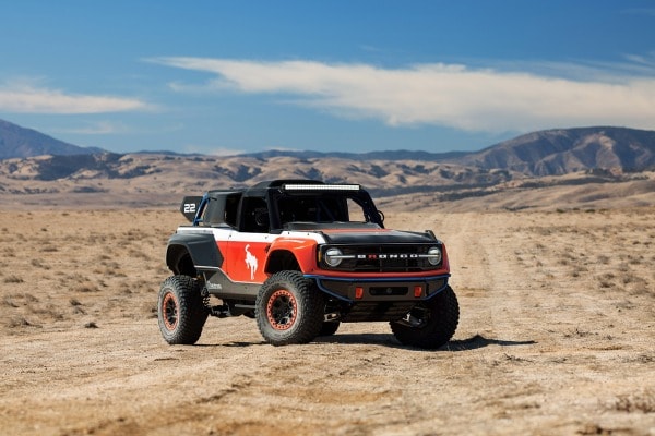 2023 Ford Bronco DR Has a 5.0L V8 Coyote Motor