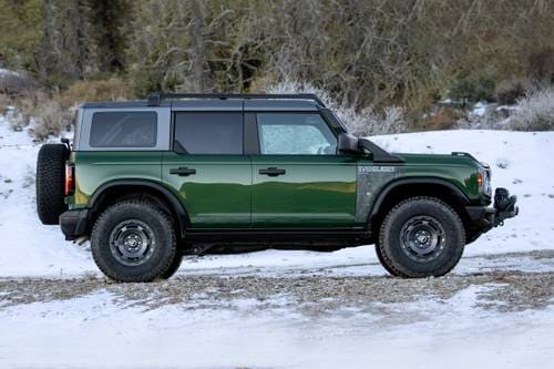 2023 Ford Bronco Everglades Convertible SUV Profile