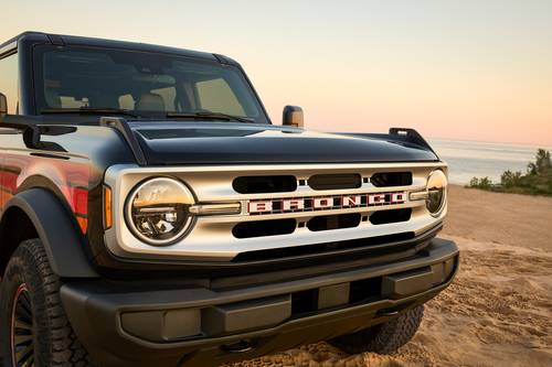 2025 Ford Bronco Big Bend Convertible SUV Exterior Detail. Free Wheeling Package Shown.