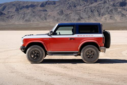 2025 Ford Bronco Stroppe Edition Convertible SUV Profile Shown