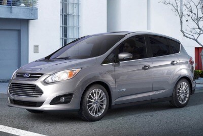 2017 Ford C Max Hybrid Wagon Review Edmunds 2017 Ford C Max Hybrid Wagon