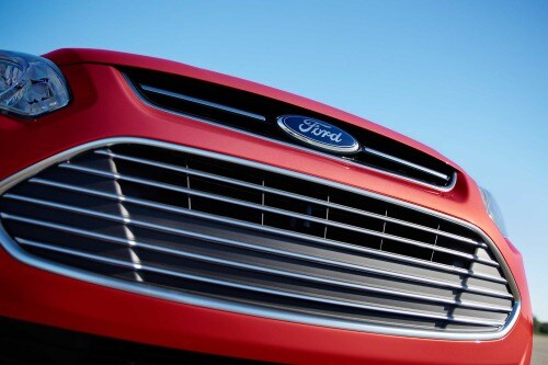 2016 Ford C-Max Hybrid SEL Wagon Front Badge