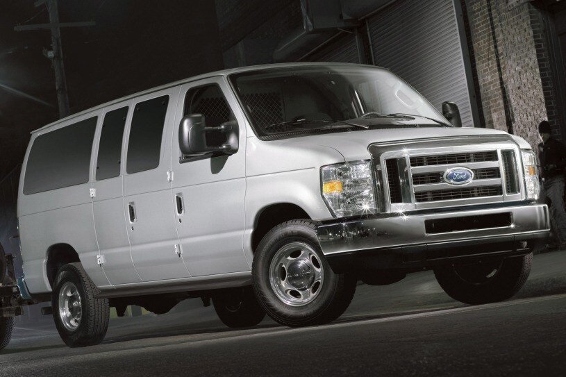 2013 Ford E-Series Wagon E-150 XLT Passenger Van Exterior 2013 Ford E-Series Wagon E-150 XLT Passenger Van Exterior