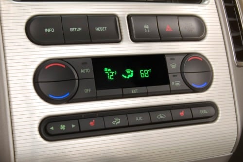 2007 Ford Edge SEL 4dr SUV Center Console