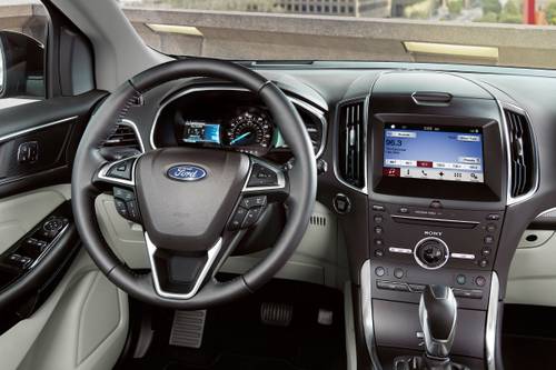 Ford Edge Titanium 4dr SUV Steering Wheel Detail