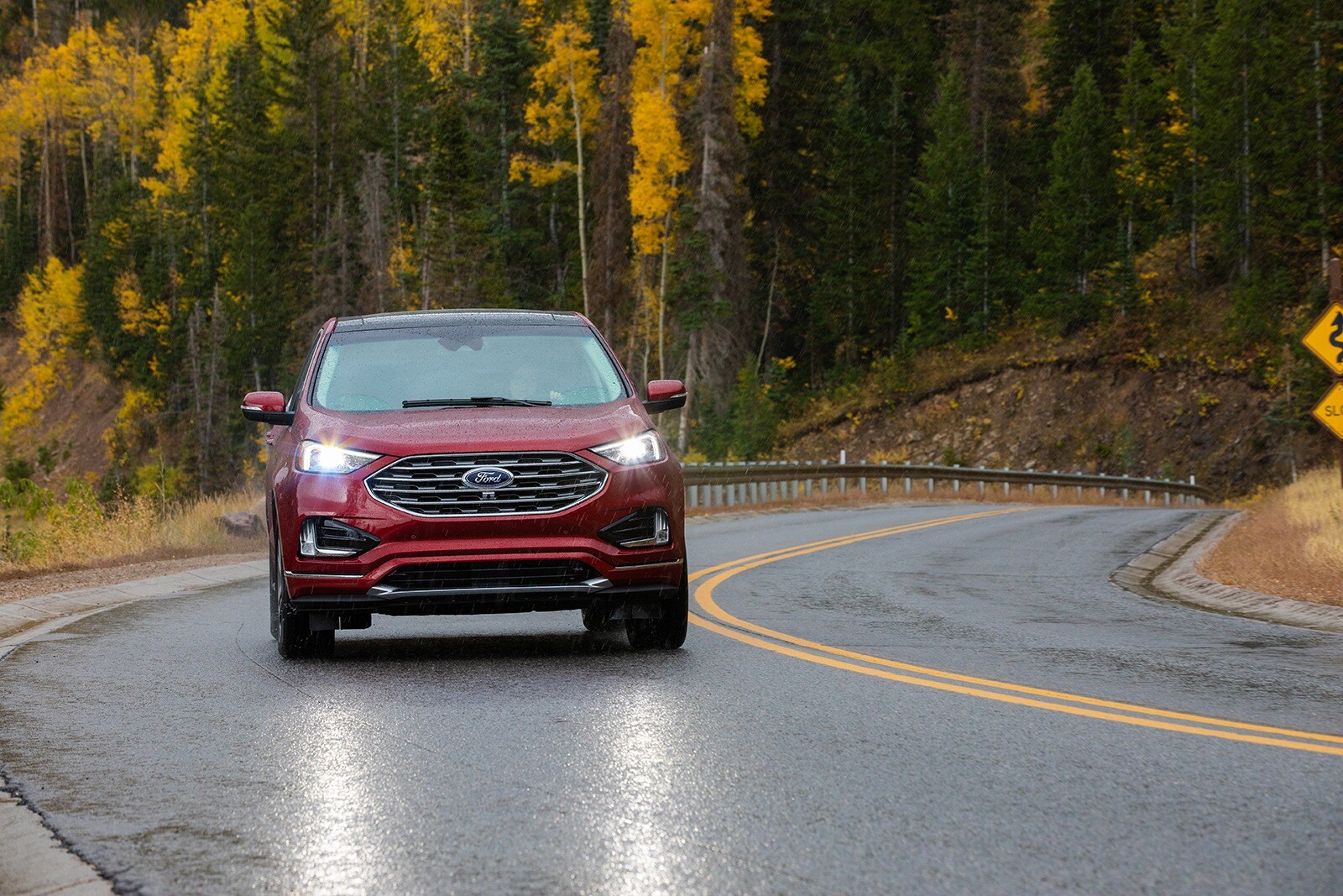 2019 Ford Edge ST Is No Quicker Than the Old Sport Model