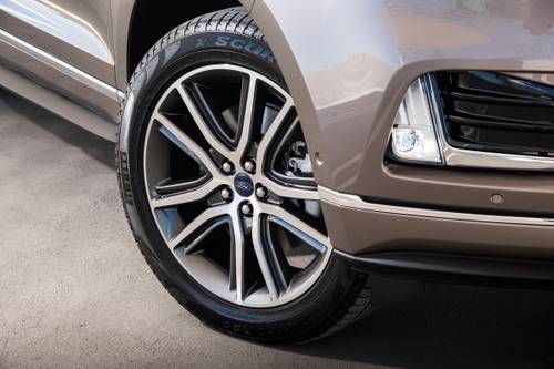 2019 Ford Edge Titanium 4dr SUV Wheel Shown