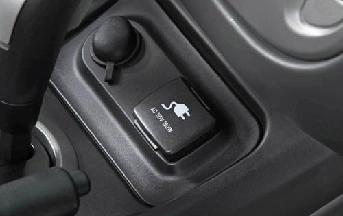 2005 Ford Escape Hybrid Center Console Power Outlet