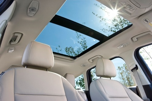 2013 Ford Escape SEL 4dr SUV Panoramic Roof Detail