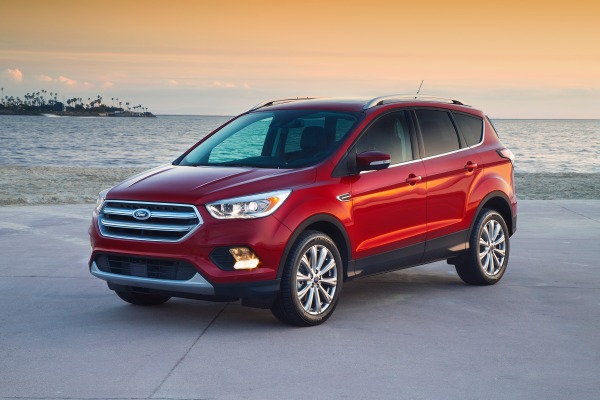Used 2017 Ford Escape Titanium SUV Review & Ratings | Edmunds