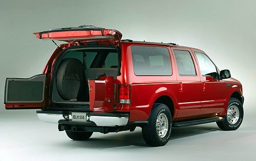 2000 Ford Excursion 4 Dr XLT 4WD Utility