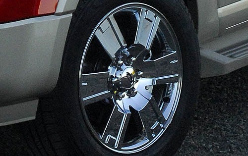 2007 Ford Expedition Eddie Bauer Wheel Detail