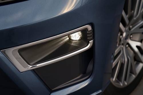 Ford Expedition Platinum 4dr SUV Fog Light Detail