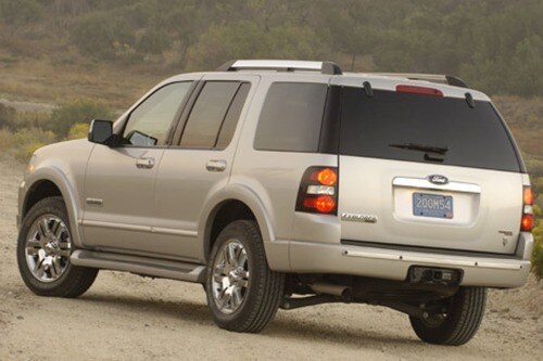 2006 ford explorer xlt towing capacity