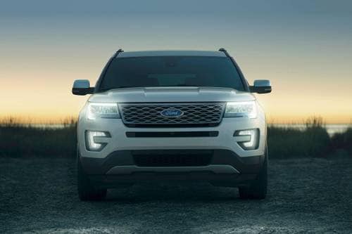 Ford Explorer Platinum 4dr SUV Exterior