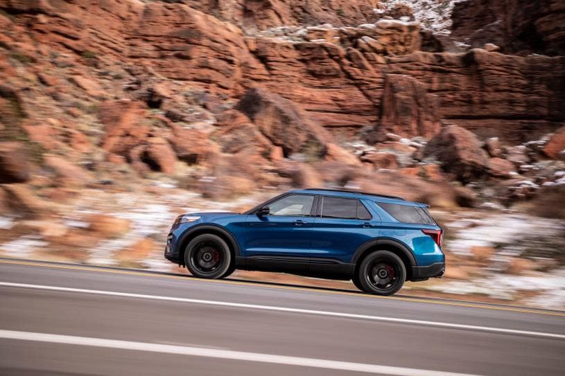 2020 Ford Explorer Pictures 262 Photos Edmunds