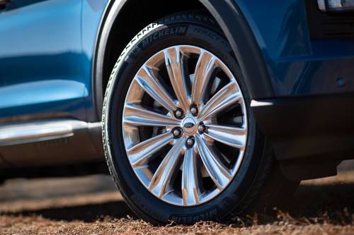 Ford Explorer Limited Hybrid 4dr SUV Wheel