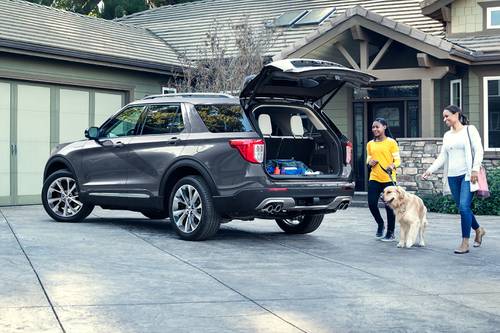 Ford Explorer Platinum 4dr SUV Lifestyle Exterior