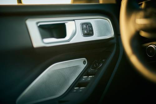 Ford Explorer Platinum 4dr SUV Interior Detail