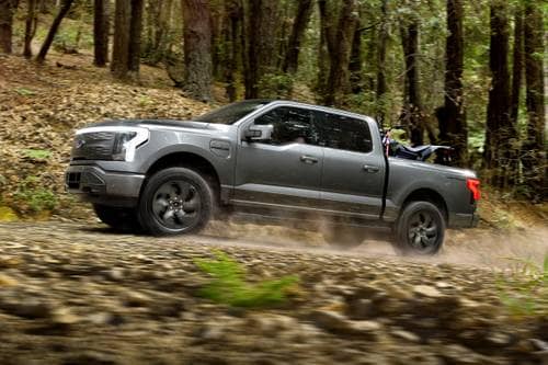 2023 Ford F-150 Lightning Lariat Crew Cab Pickup Profile