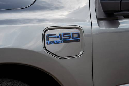 2025 Ford F-150 Lightning Flash Crew Cab Pickup Exterior Detail